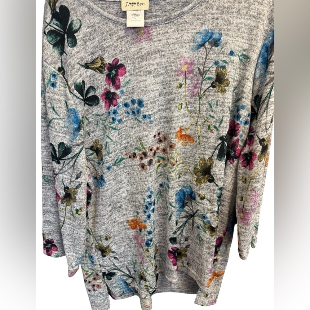 J. Bee XL Gray Floral Long Sleeve Soft Stretch Top